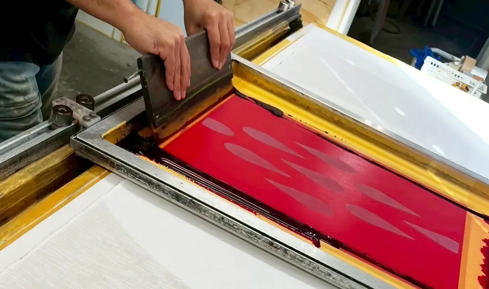 本染めのれんを作成する様子