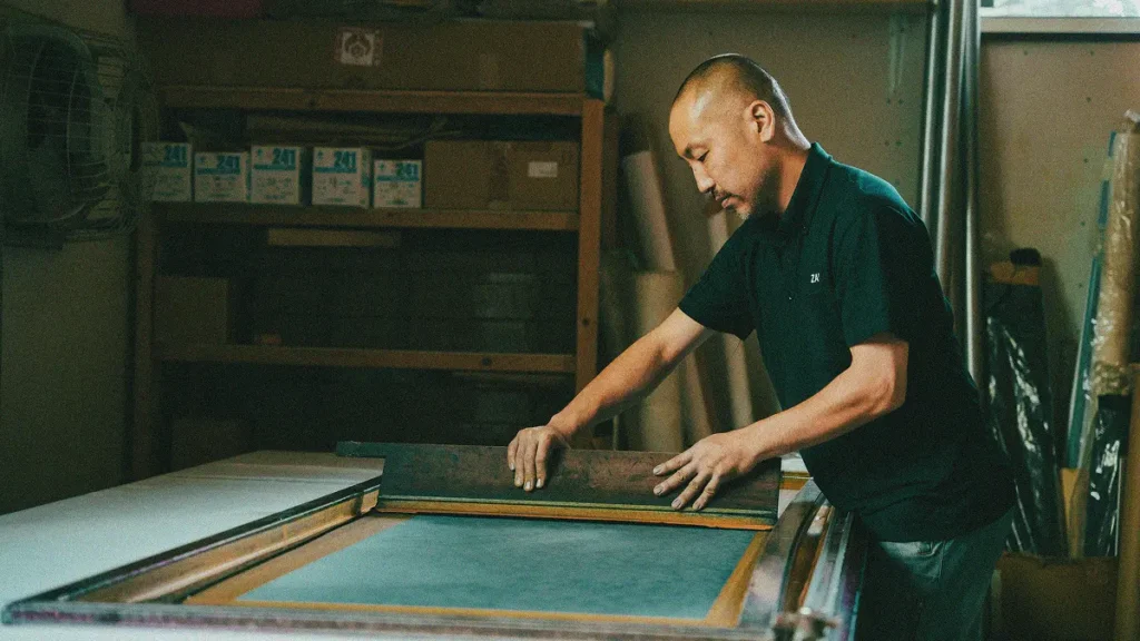 のれん職人の作業の様子